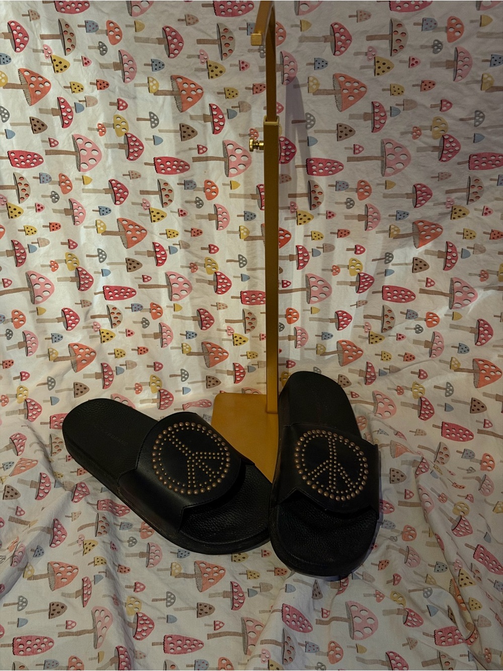 Lucky Brand Women's Slide Sandals with Studded Peace Sign